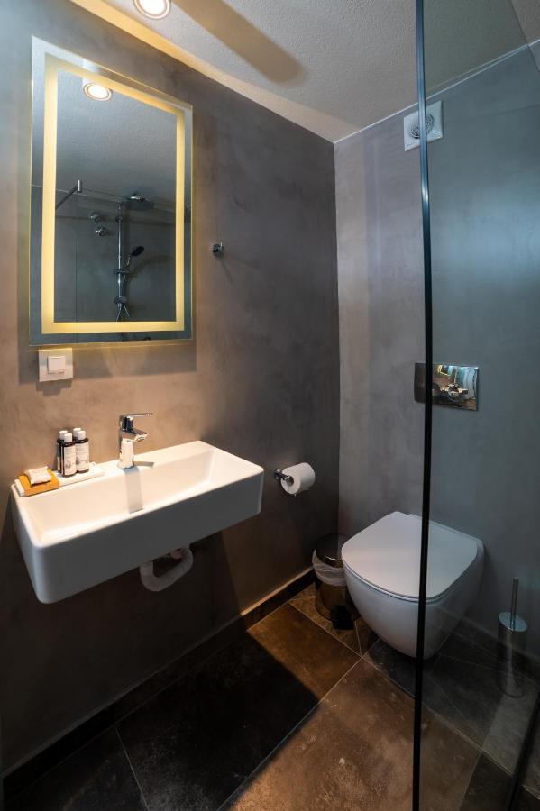Brettania Hotel Ioannina Luaran gambar